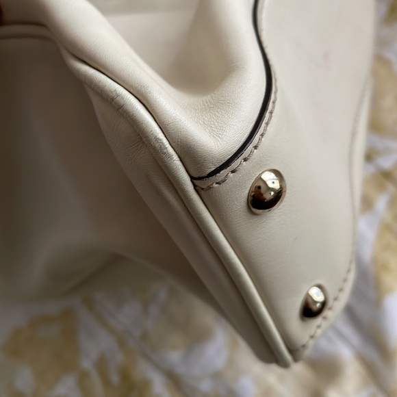 Gucci Peggy Leather Tote with Braided Handles and Bamboo with Tassels - Picture 13 of 17